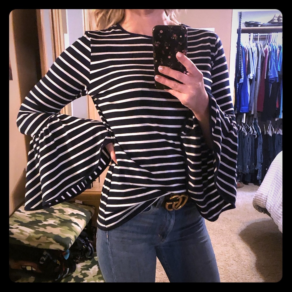 Bell sleeved shirt